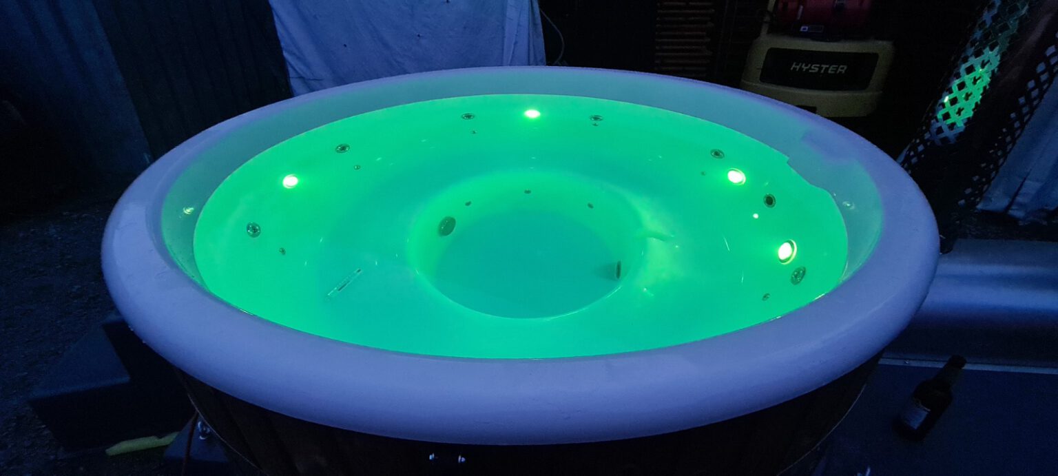 Mobiles L Hot Tub Jacuzzi Whirlpool Badezuber Badefass Oder Badebottich Mieten